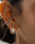 Shell Pearl Earring