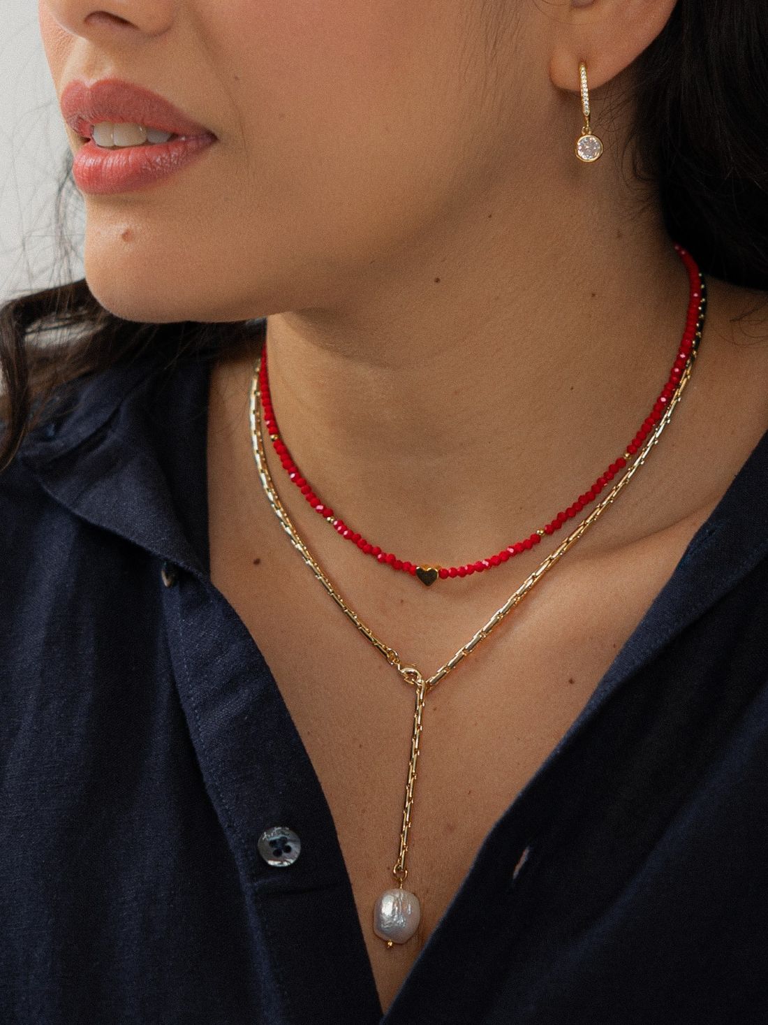 Gold Lariat Necklace with Natural Pearl