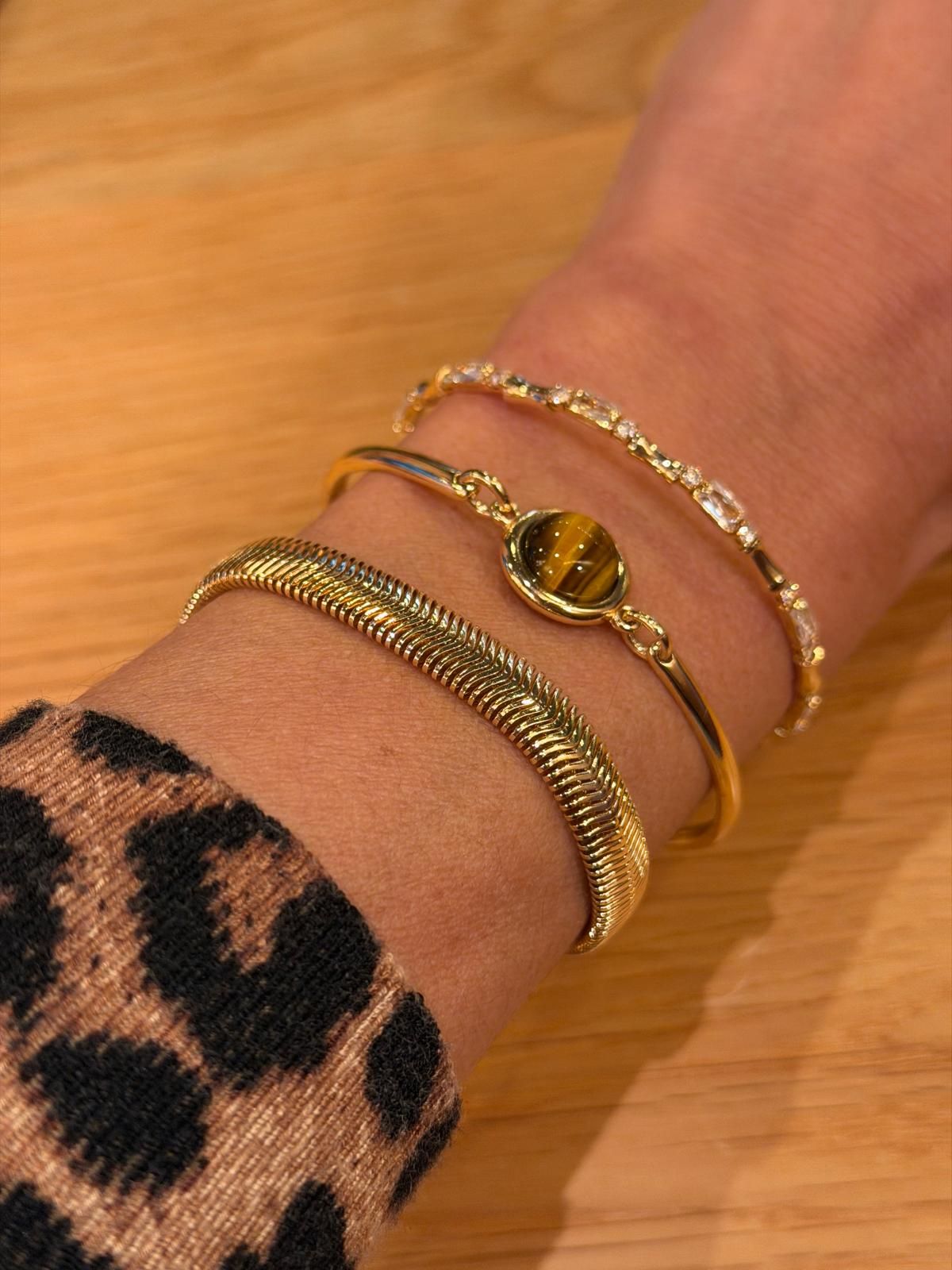Natural Stone Gold-Plated Curved Bracelet