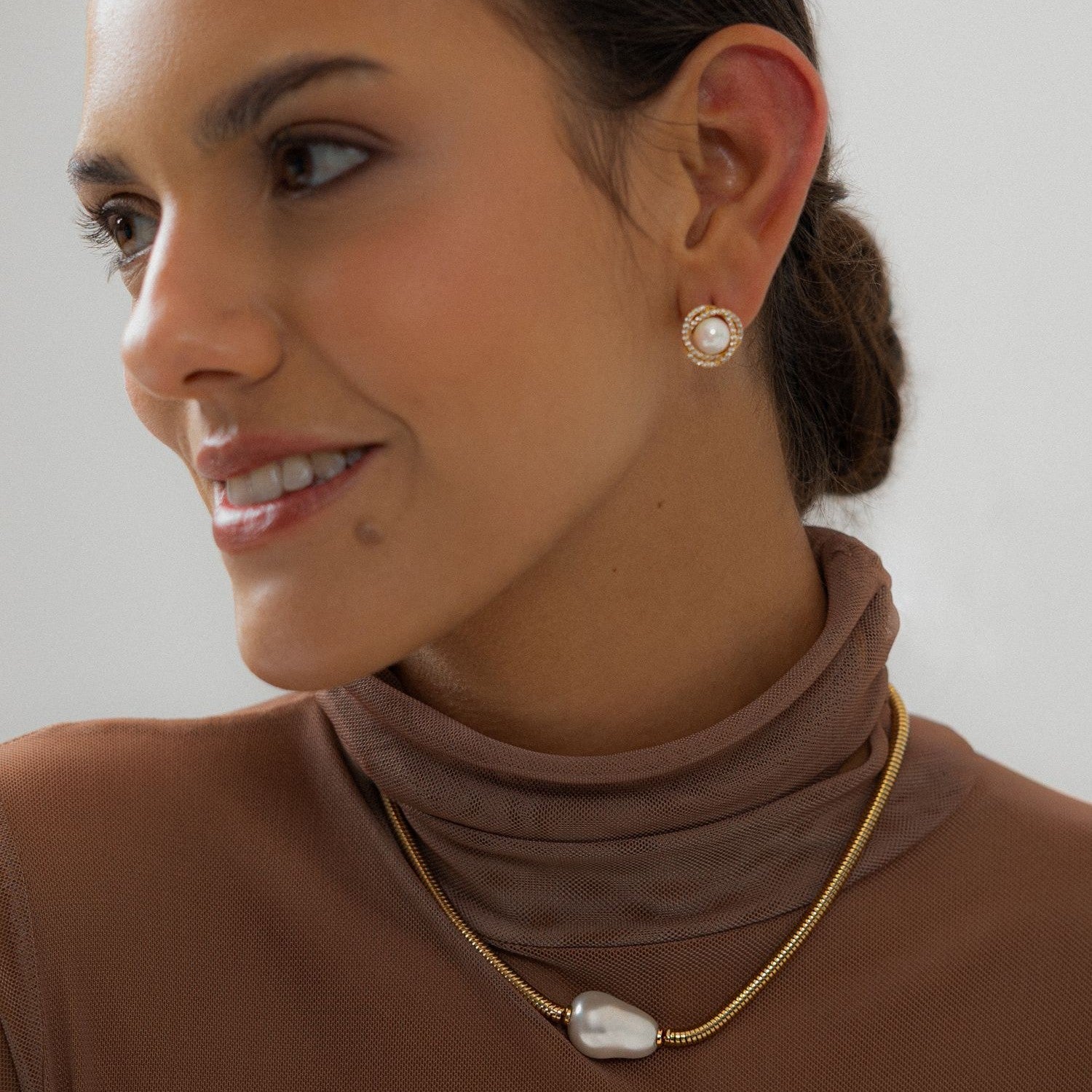 Shell Pearl Earring